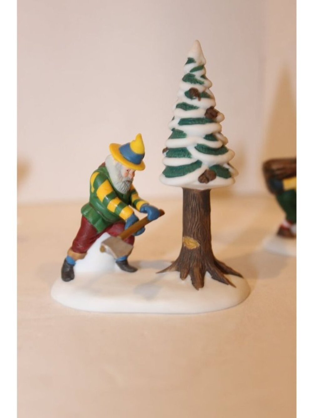 Dept 56  North Pole - Woodsmen Elves - Picture 4 of 6